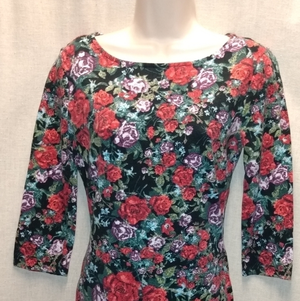 Forever 21 Fitted Dress, sz L, Red Floral, 3/4 sleeves, 31' long,  pre-o…